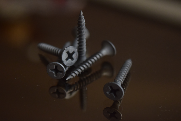 Sűrűmenetes gipszkarton csavar